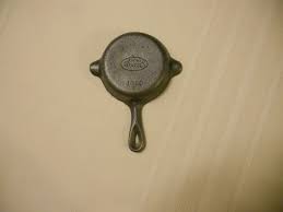 Wagner Ware Small Cast Skillet 1050 F Salesman Sample or ...