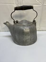 Wagner Ware Sidney,O. /4 Qts Colonial Tea Kettle / Pat.Feb 18 1902 - Vintage | eBay Australia
