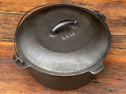 Martin Stove & Range #10 Hamburger Logo Cast Iron Dutch Oven ...