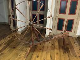 Lot - Large Antique Spinning Wheel