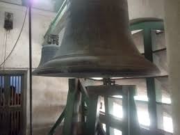 File:The vaunted clock at the Hooghly Imambara.jpg ...
