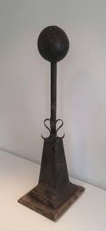 Vintage Metal Stand for sale at Pamono