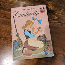Cinderella by , Hardcover | Pangobooks