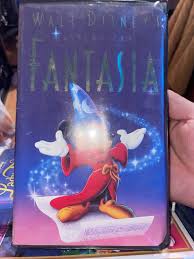 6 VHS tapes Disney movies still in box 3 masterpiece collections