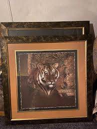 Home Interior Tiger Picture for Sale in Lytle, TX - OfferUp