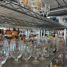 Last Saturday to shop before Christmas...come shop with us!