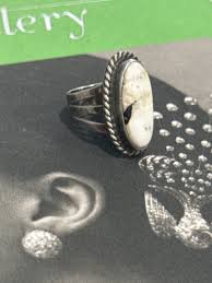 Vintage 925 1980s White Buffalo Turqouise Sterling Silver ring Sz 7 – Mint Market