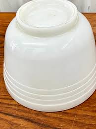 Vintage White Milk Glass Ribbed Mixing Bowl W/ Spout. Marked ...