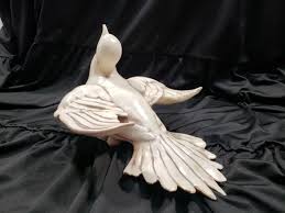 Pair of Vintage Cream Winter White glazed Ceramic Doves Rich ...