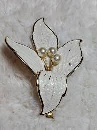 Vintage lily white with pearls Gold Pin Brooch | eBay