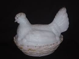 VINTAGE WHITE MILK GLASS HEN ON NEST VALLERYSTHAL BUTTER ...