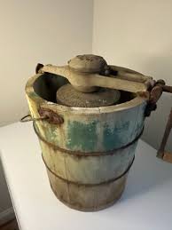 Vintage White Mountain Freezer Triple Motion Hand Crank Ice ...