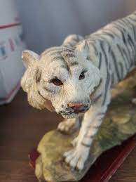 Vintage White Tiger Resin Statue On Wooden Base 10" x 5" | eBay