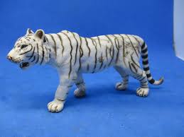 Schleich White Siberian Tiger Big Cat Wildlife Educational Realistic Figure 2007 | Family Legacy Estate Sale