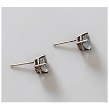 Vintage 14k Yellow Gold and Pear-Shaped Faceted Aquamarine Stud . For Sale at Ruby Lane