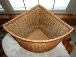 VTG RARE Rubbermaid Wicker Corner Laundry Basket Storage ...
