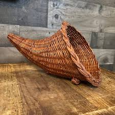 Wicker cornucopia basket – THE ANTIQUE YARD