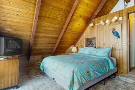 Whidbey Waterfront Happy Place | 4 Bed Langley, WA Cottage | Vacasa