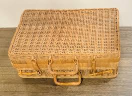 Vintage Wicker Picnic Basket | Chairish