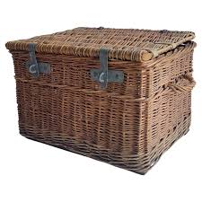 Victorian Rustic Wicker Large Trunk Laundry Log Basket Coffee Table, 30s at 1stDibs | wicker trunk coffee table, rattan trunk, vintage log basket