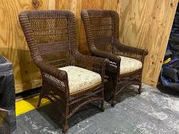 Satz von „His and Hers“-Loungesesseln aus Korbweide des frühen 20. Jahrhunderts, Heywood-Wakefield im Angebot bei 1stDibs Deutschland