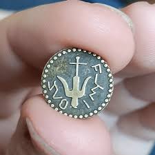 Some kind of coin : r/whatisit