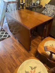 VINTAGE MAPLE DROP LEAF TABLE, TWO LEAFS, AND 6- CHAIRS ...