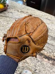 Wilson A2160 Jim Catfish Hunter vintage | SidelineSwap | Buy ...