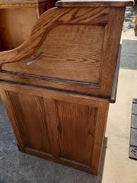 WINNERS ONLY SOLID OAK ROLL TOP DESK | EstateSales.org