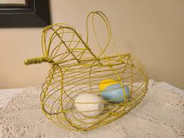 Vintage Farm Hen Chicken Metal Wire Egg Holder Gathering ...