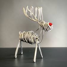 Drawn Metal Small Wire Reindeer – New Morning Gallery
