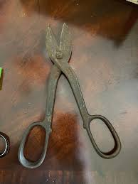 17. Large Vintage Rustic Nippers #4 · Whatnot: Shop, Sell, Connect