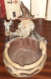 CENICERO CON MAGO d'occasion pour 15 EUR in Osintxu sur WALLAPOP