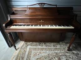 STEINWAY & SONS MODEL 40 UPRIGHT PIANO! FREE DELIVERY & TUNING!