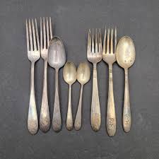 Lot # 84 - Large Variety of Vintage Flatware International ...