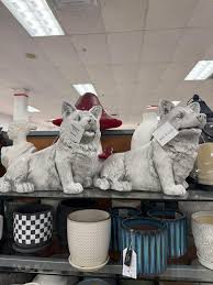 Finding a specific decorative item in Home Goods stores