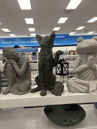 Fox statue at Ross : r/HelpMeFind