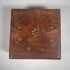 A Beautiful Polished Wooden Box With Hand Carved Leaves With 5 Fingers - Etsy