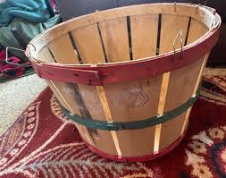 Vintage Prim Wooden Apple Orchard Bushel Baskets Green & Red ...