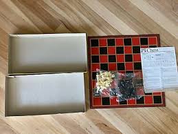 1992 Pavilion Chess Game Board 32 plastic Figures, Instructions, VG Condition | eBay