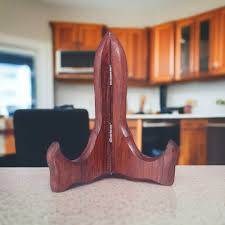 AR Handicrafts Unique Sheesham Plate Holder Stand Decorative Showpiece (06 Inch): Buy Online at Best Price in UAE - Amazon.ae