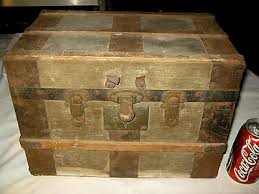 ANTIQUE PRIMITIVE COUNTRY WOOD BOX CAST IRON DOLL TOY TRUNK ART STAND ORBIN LOCK | eBay Australia