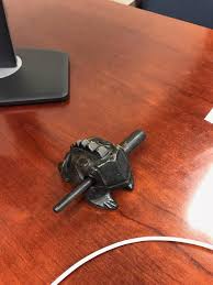 This frog was left in the office. The bar is removable and there is a small gap in the mouth. : r/whatisthisthing