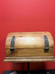 17 x 10 x 9 high antique wooden pirates chest with amazing ...