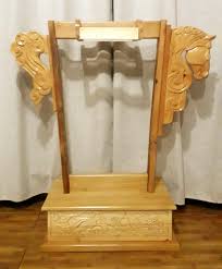 Модон эдлэл - Эмээлийн тавиур зарна . модон эдлэл болон ...