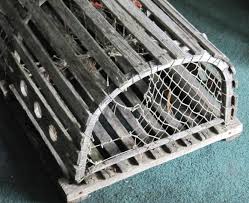 Awesome Large Antique New England Lobster Trap With Bonus Round Plastic Lobster | #1858676869