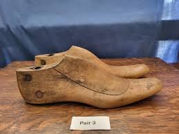 Antique Wood Shoe Lasts, Pair, Men's, Long and Narrow - Etsy
