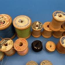 Rare Find. Two Vintage (antique?) Wooden Reels of Brook's Patent Glacé Thread. One Weight 24 (black). One Weight 10 (dark Green Color 214). - Etsy UK