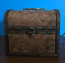 HIMALAYAN SALT LAMP ~ TREASURE BOX GLOW | eBay