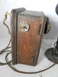 Antique KELLOGG Switchboard & Supply Co Hand Crank Phone